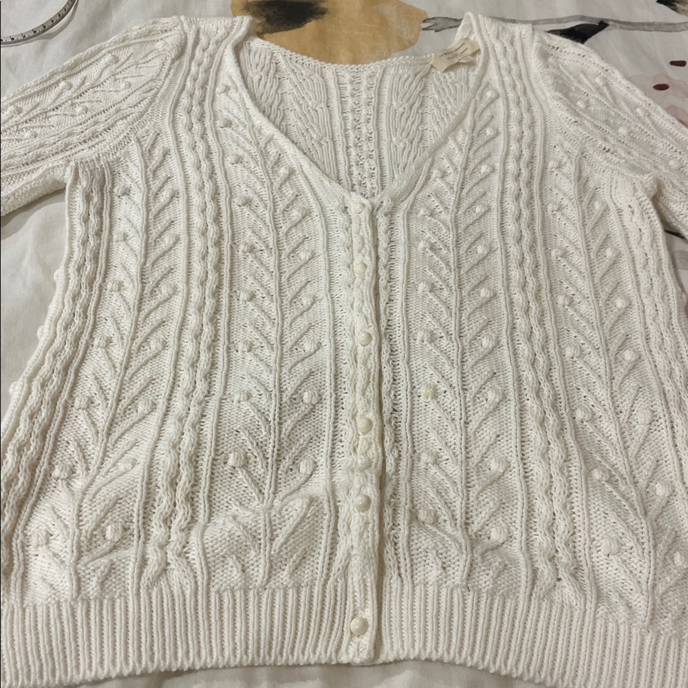 Sezane Cream V-Neck Cable Knit Sweater - Picture 6 of 12